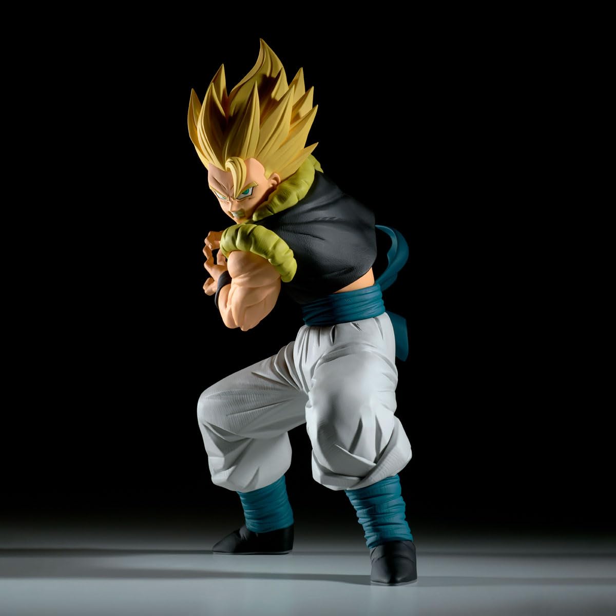 Gogeta, view 6