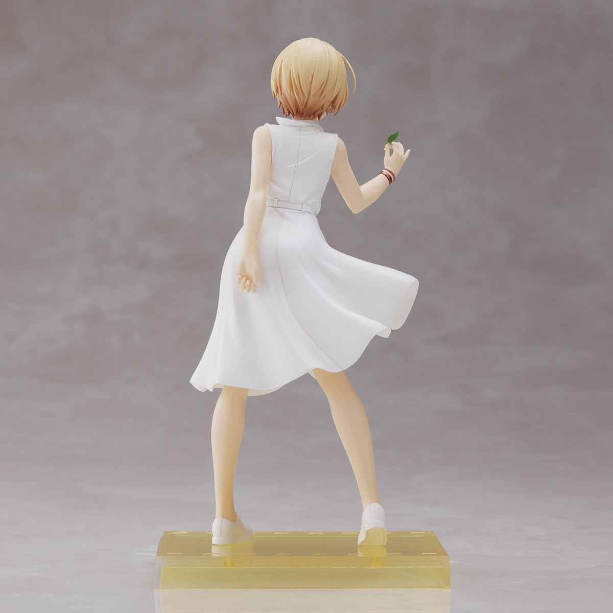 Emotional Lens - Juri Saijo Statue Medium, view 5